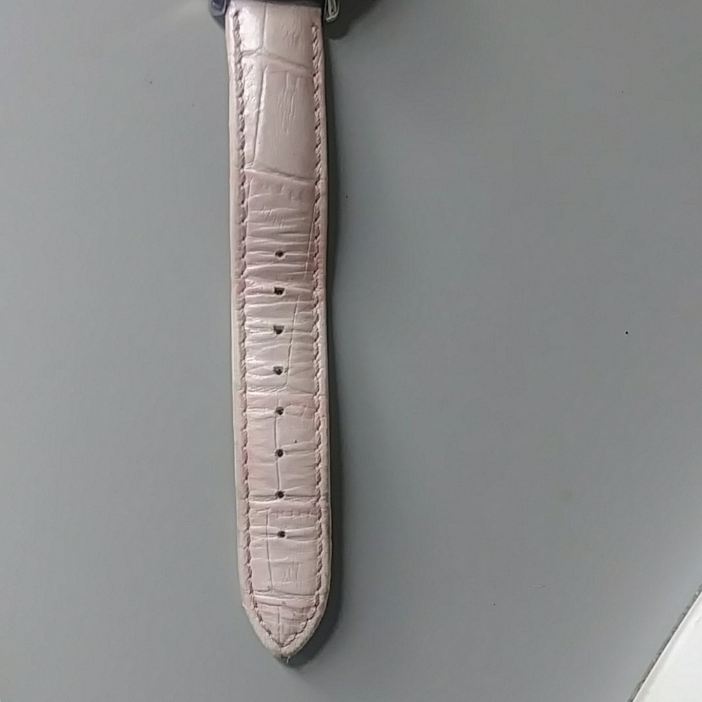 Watch - Picture 2 of 6